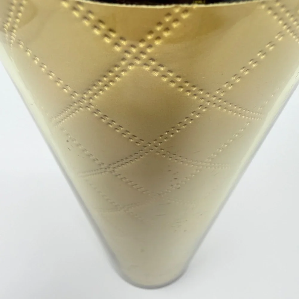 Starbucks Gold Quilted Cold Cup Tumbler 24 oz Reusable Straw Lid Chip‎